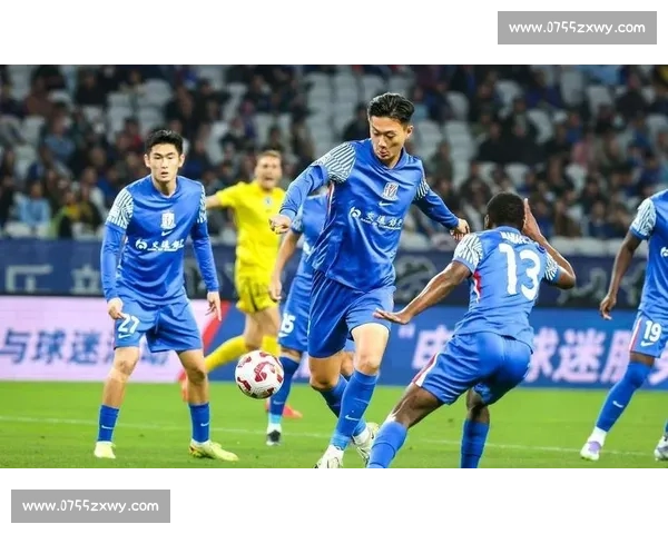 海港 1-3 遭逆转!先赛 1 场仅领先成都 2 分,中超争冠变天 海港 1-3 遭逆转!先赛 1 场仅领先成都 2 分,中超争冠变天