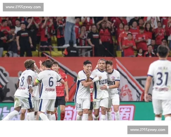 中超争冠大乱斗:三强翻车 1 分领跑,末轮生死局 中超争冠大乱斗:三强翻车 1 分领跑,末轮生死局