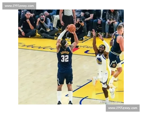 戈登 50 分 + 11 中 10 三分创纪录 空砍惜败勇士 戈登 50 分 + 11 中 10 三分创纪录 空砍惜败勇士