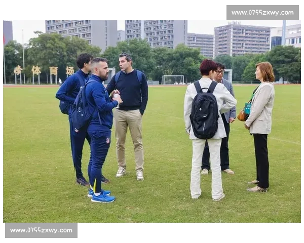 宋凯出席杭师大足球会议 锚定青训与城市融合方向 宋凯出席杭师大足球会议 锚定青训与城市融合方向