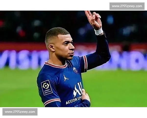 姆巴佩肩膀越位 1 毫米?VAR 判罚撕裂足球温度 姆巴佩肩膀越位 1 毫米?VAR 判罚撕裂足球温度